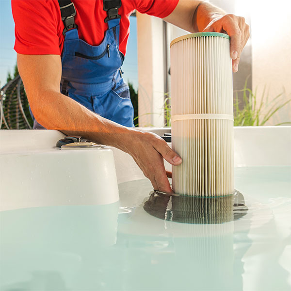 Cleaning a spa filter
