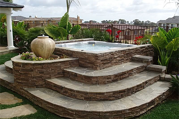 15 Hot Tub Deck Surround Ideas